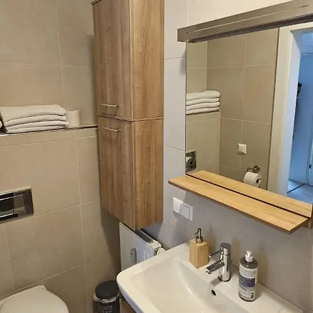 Vienna Airport Residences 3*