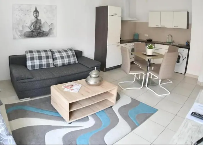 Vienna Airport Residences Химберг