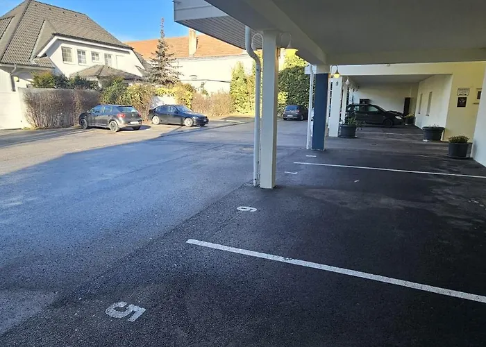 Vienna Airport Residences Апарт-отель Химберг