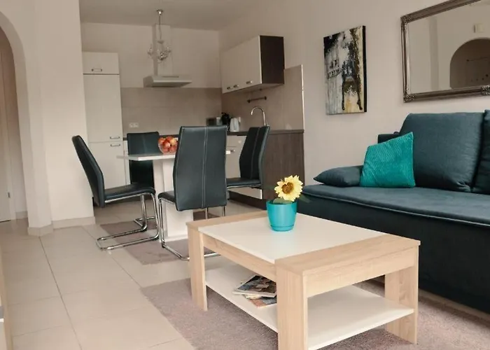 Vienna Airport Residences Апарт-отель Химберг